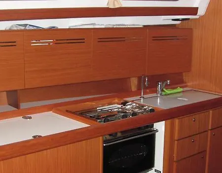 Charter Eolie